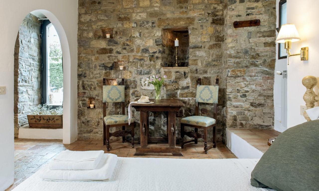 Bed and Breakfast Torre Di Badia à Badia A Passigano Extérieur photo