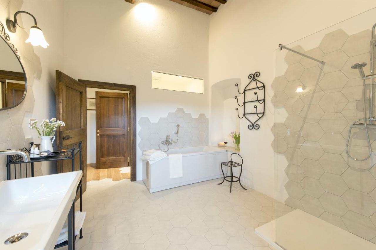 Bed and Breakfast Torre Di Badia à Badia A Passigano Extérieur photo