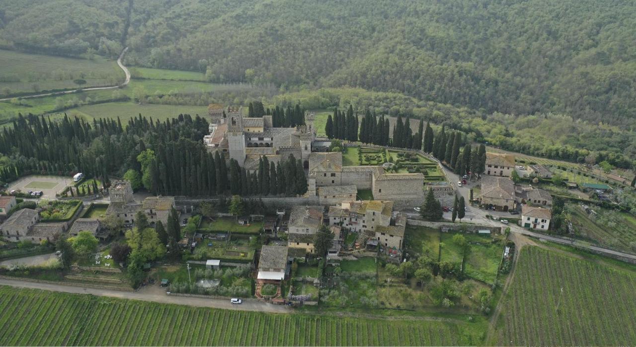 Bed and Breakfast Torre Di Badia à Badia A Passigano Extérieur photo